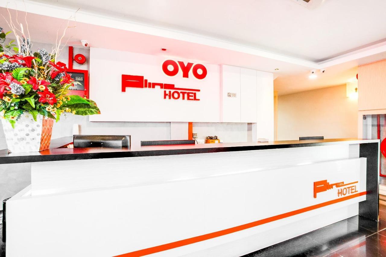 Oyo 89652 P Line Hotel Johor Bahru Buitenkant foto